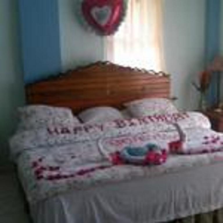 La Delphina Bed And Breakfast Bar And Grill La Ceiba Exteriör bild